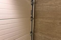 Brama-garazowa-segmentowa-profesjonalny-montaz-zamowionej-bramy