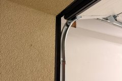 Bramy-garazowe-segmentowe-prowadnica-lewa-gorny-rog